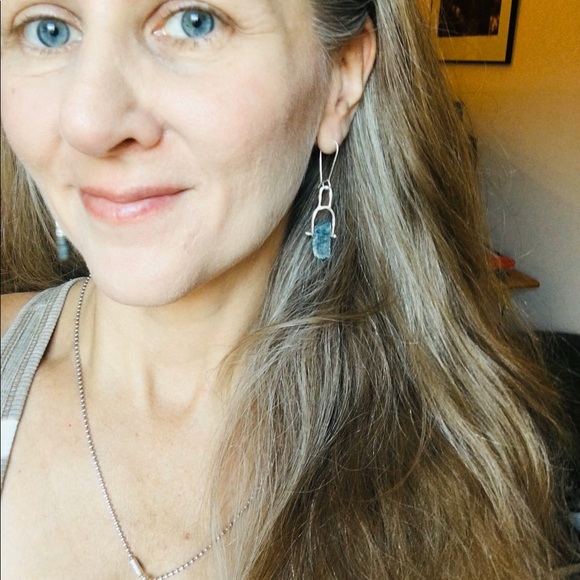 Hi, I’m Tammy, I’ve been Poshing for about 5 years now! 🤓🤗🙏 - Picture 3 of 12